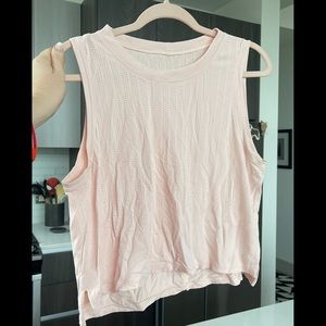 Lululemon crop top breeze size 10